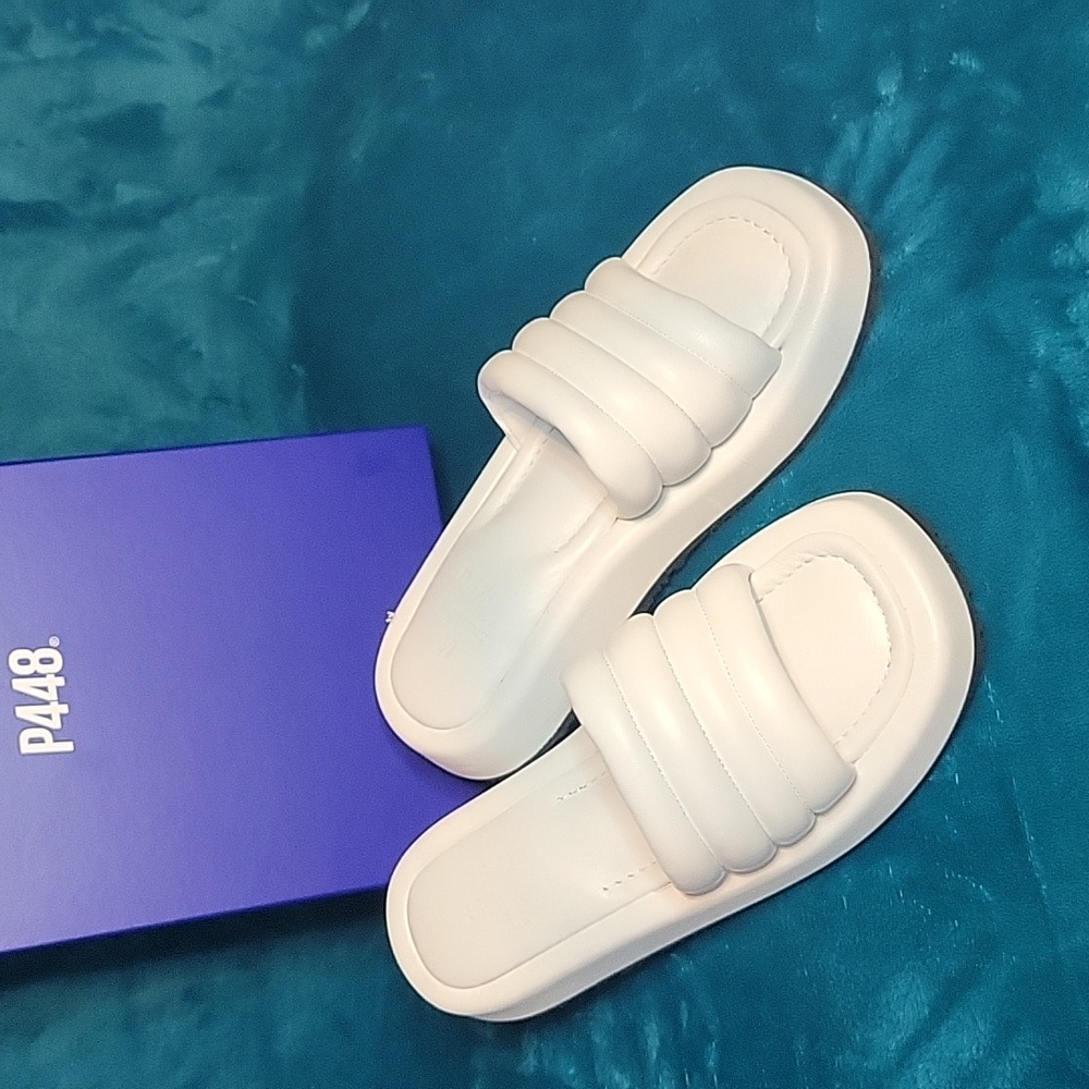 Women's (Size 7) P448 Fergie White Slides
